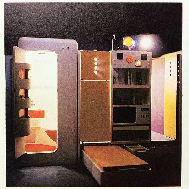 Archillect ID 405915