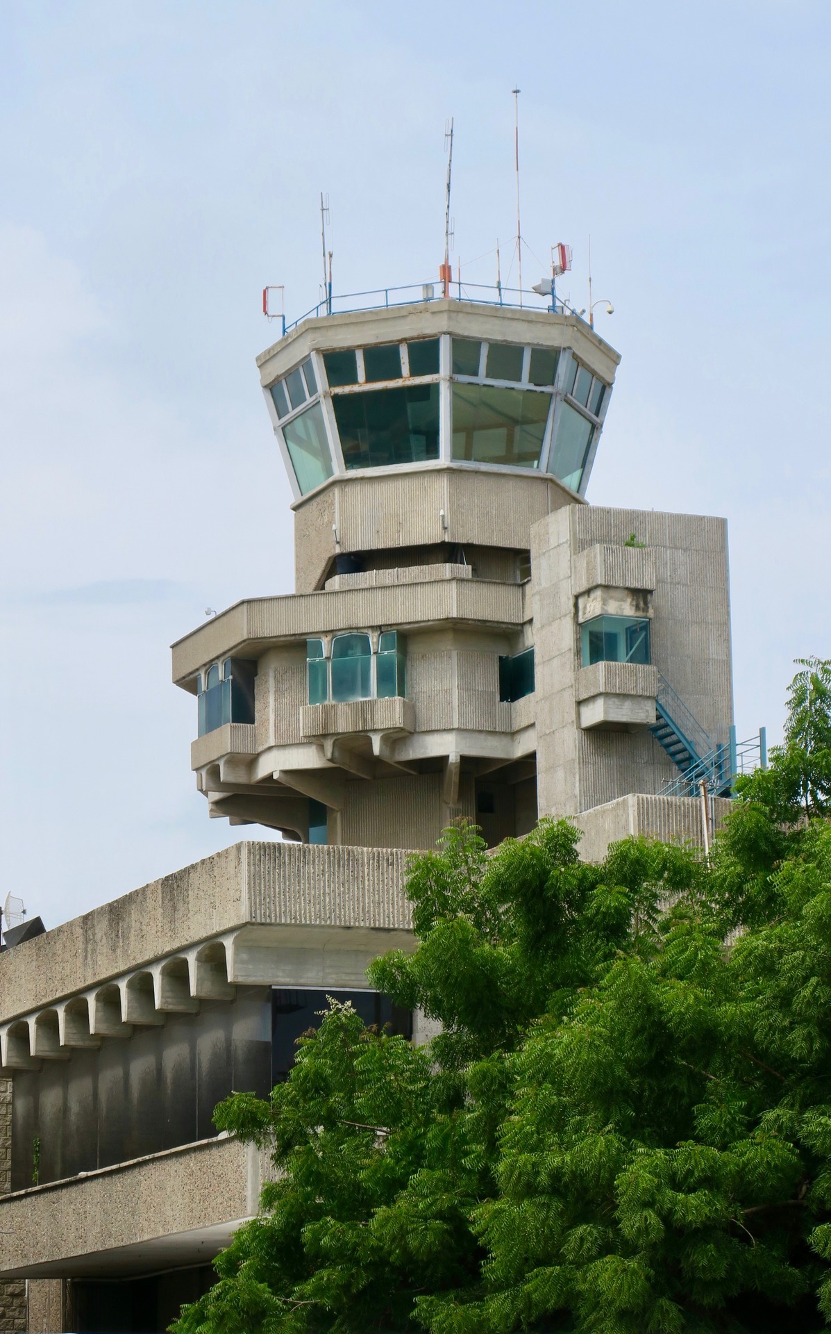 Archillect ID 406141