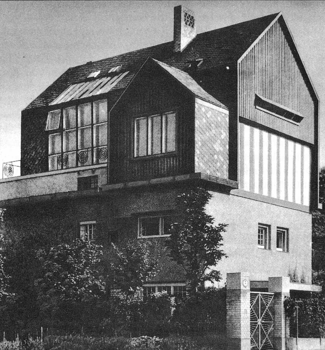 Archillect ID 406185