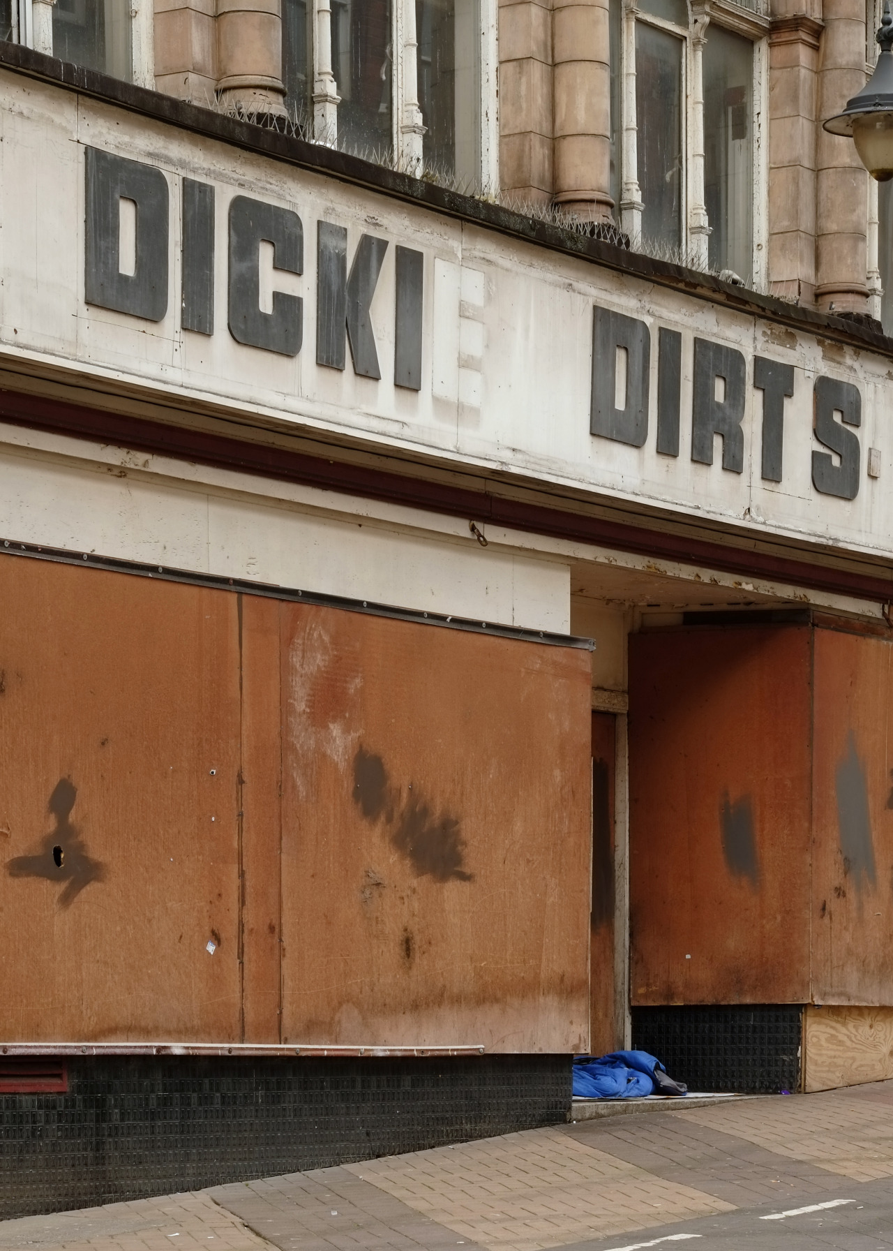 Archillect ID 406259