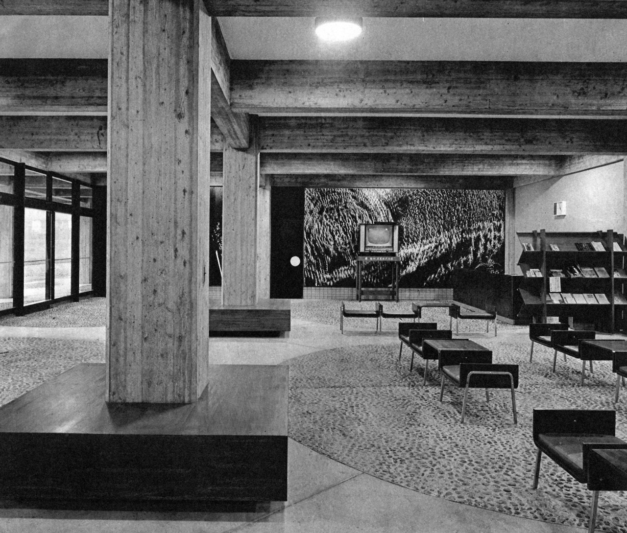 Archillect ID 406295