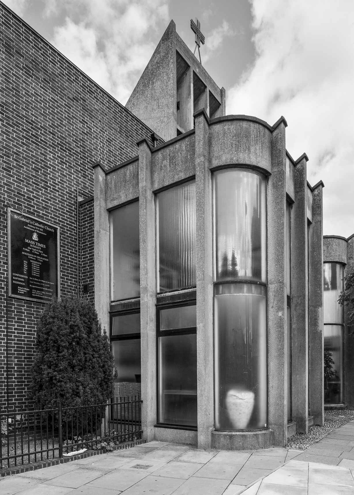 Archillect ID 406358