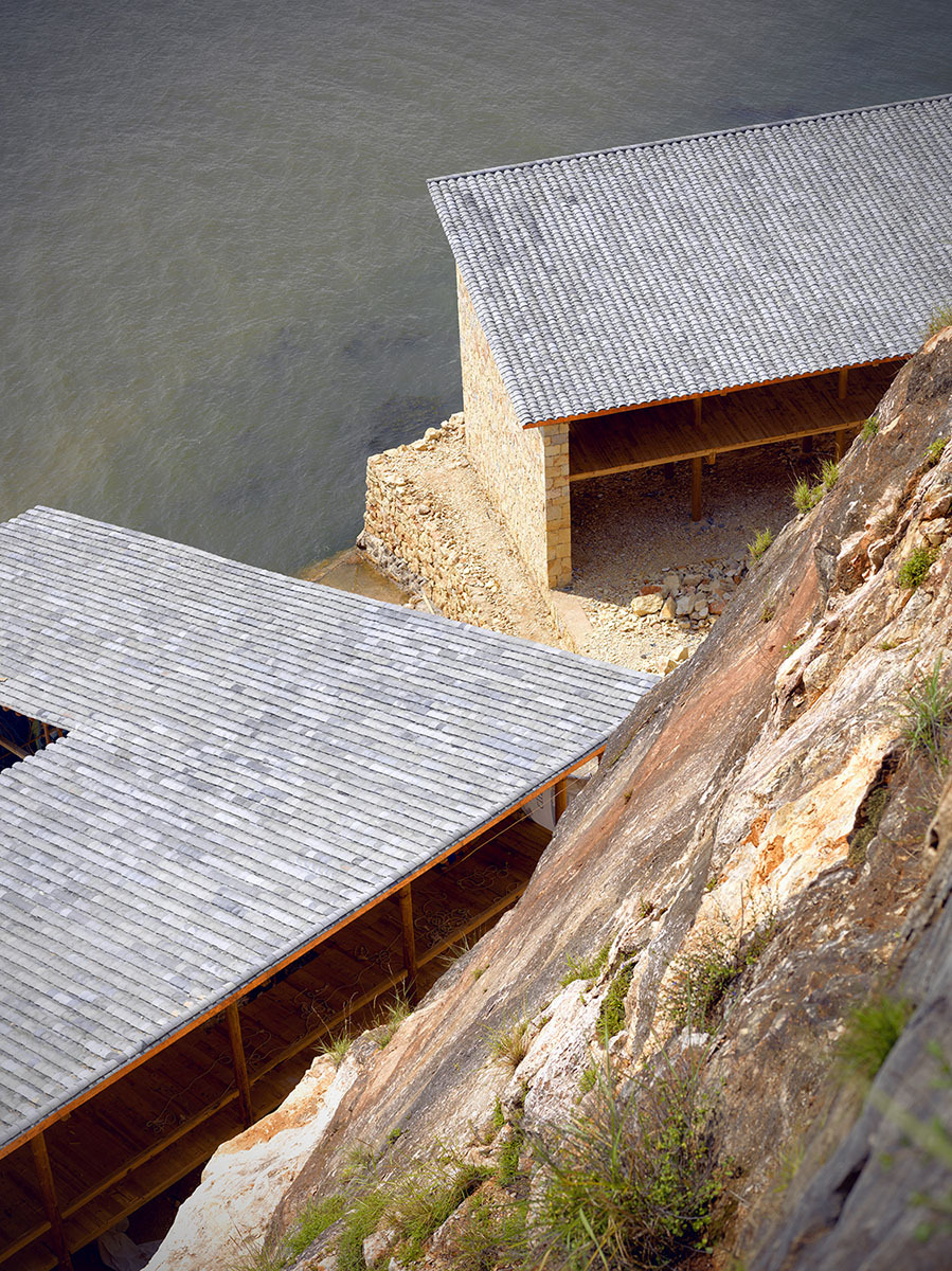 Archillect ID 406365