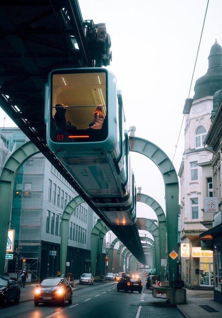 Archillect ID 406394