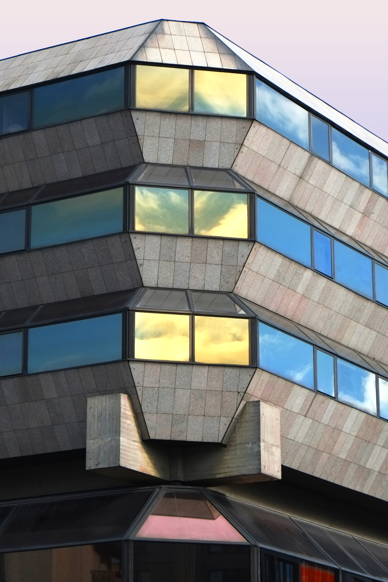 Archillect ID 406409