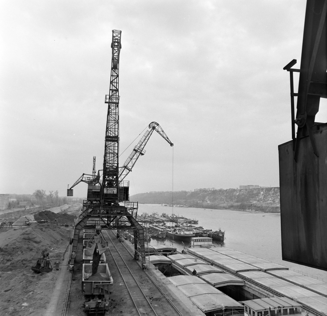 Archillect ID 406489