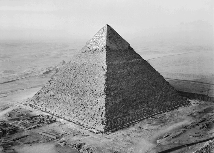 Archillect ID 406548