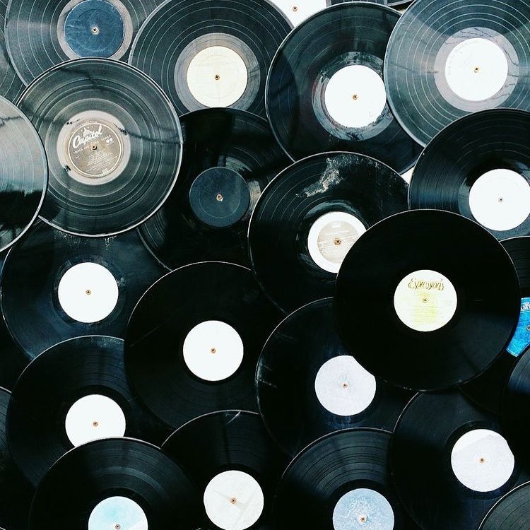 Archillect ID 406669