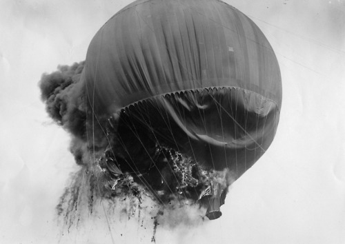 Archillect ID 406698