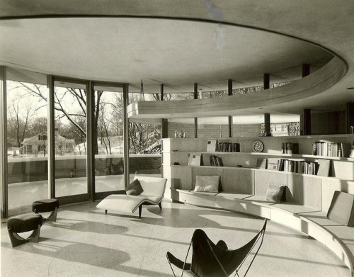 Archillect ID 406707