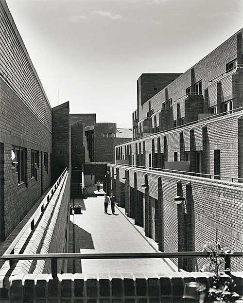 Archillect ID 406868