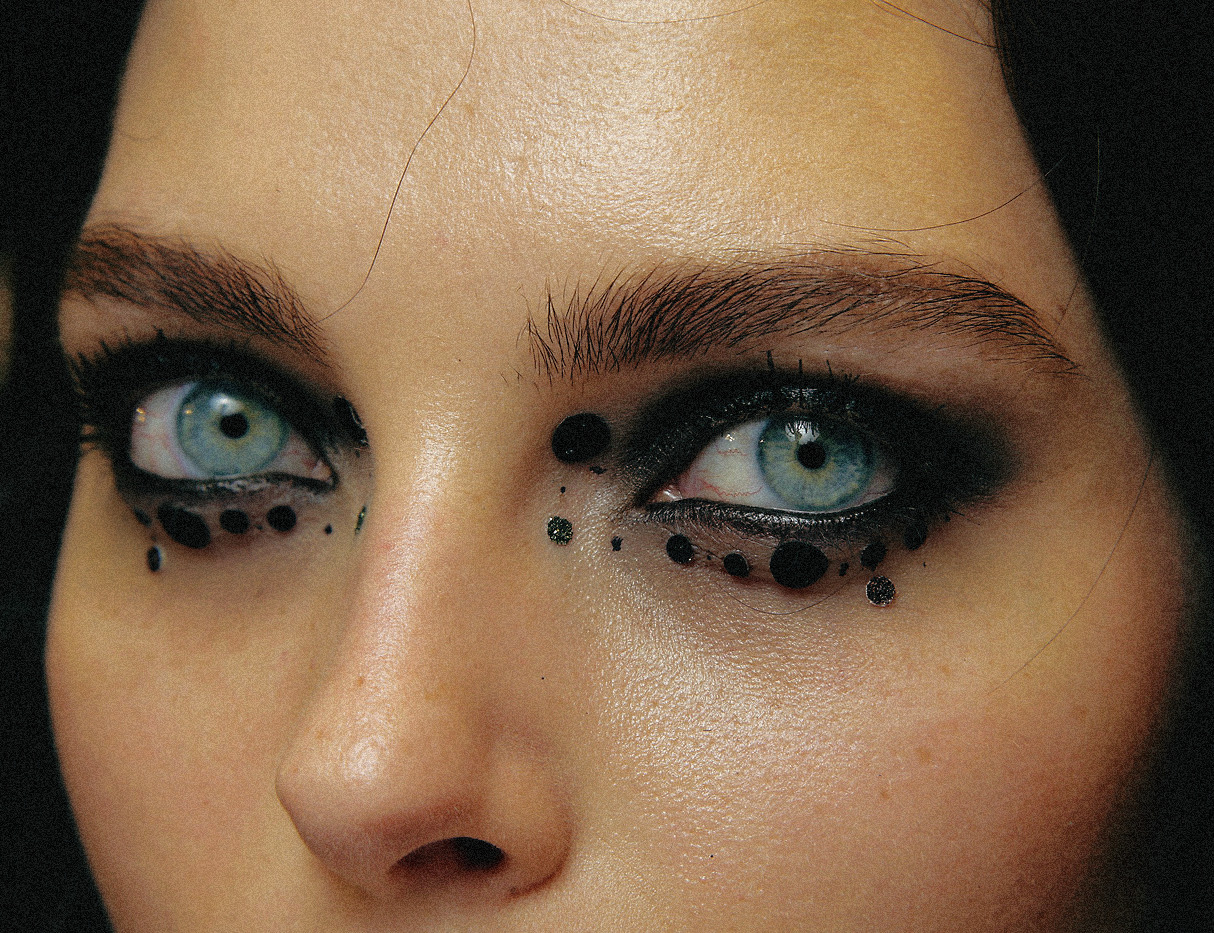 Archillect ID 406891