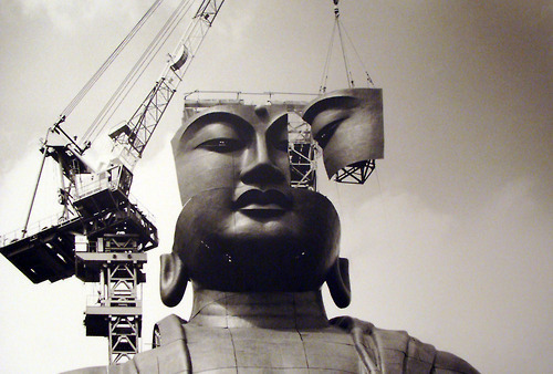 Archillect ID 406892