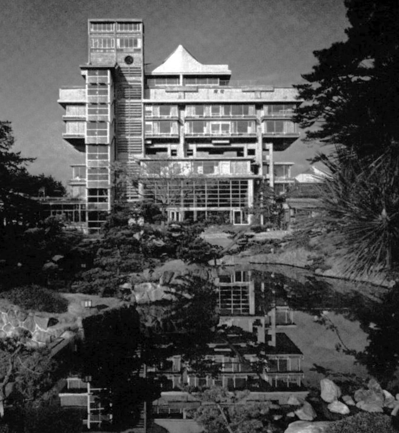 Archillect ID 407031