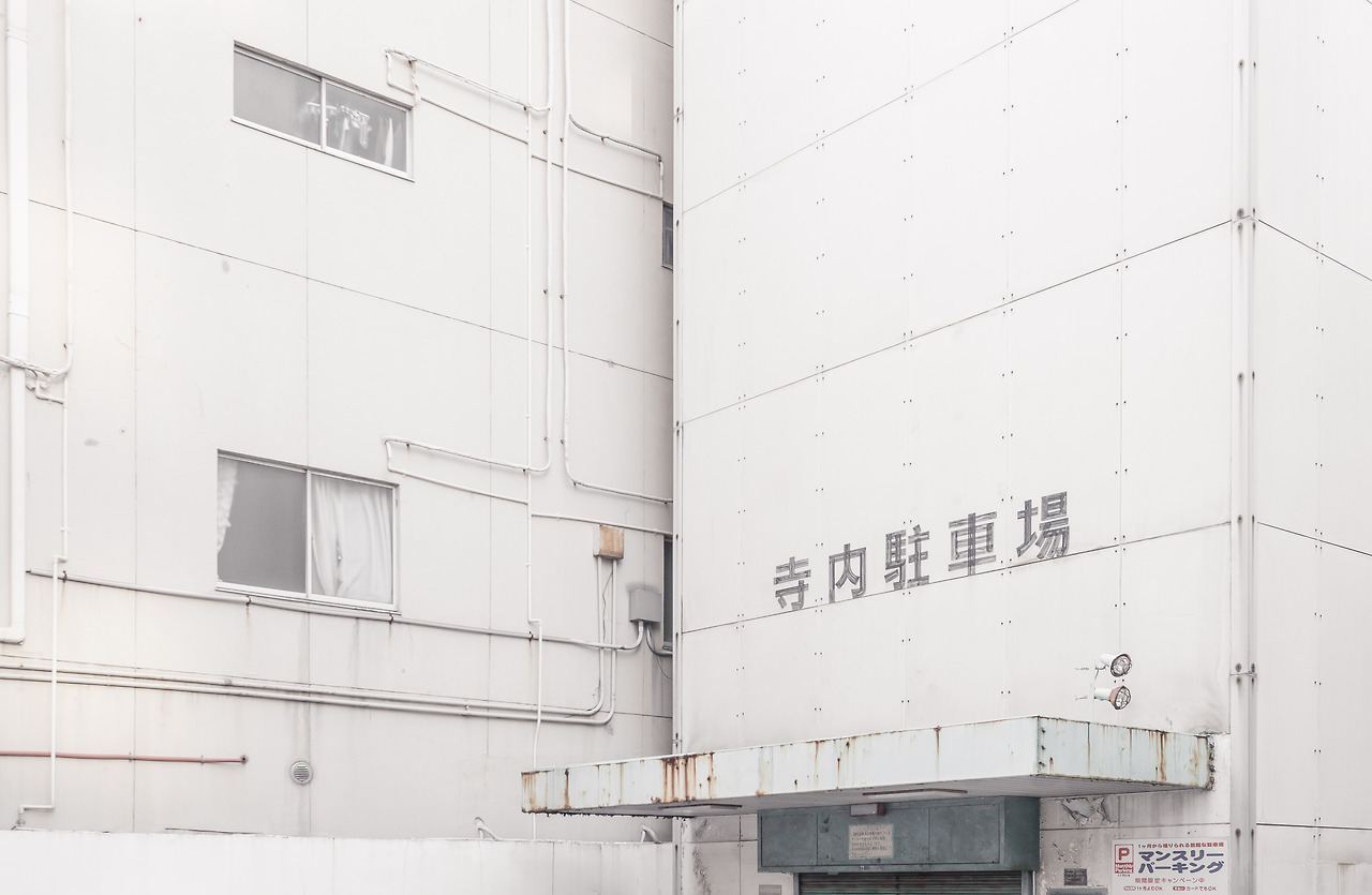 Archillect ID 407064