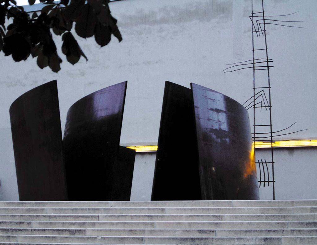 Archillect ID 407192