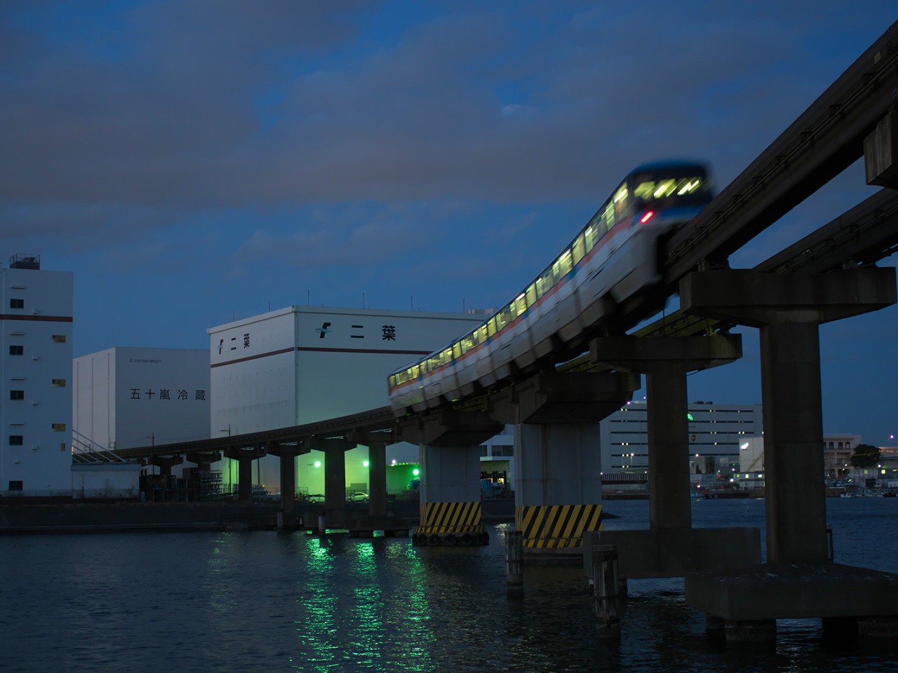 Archillect ID 407213