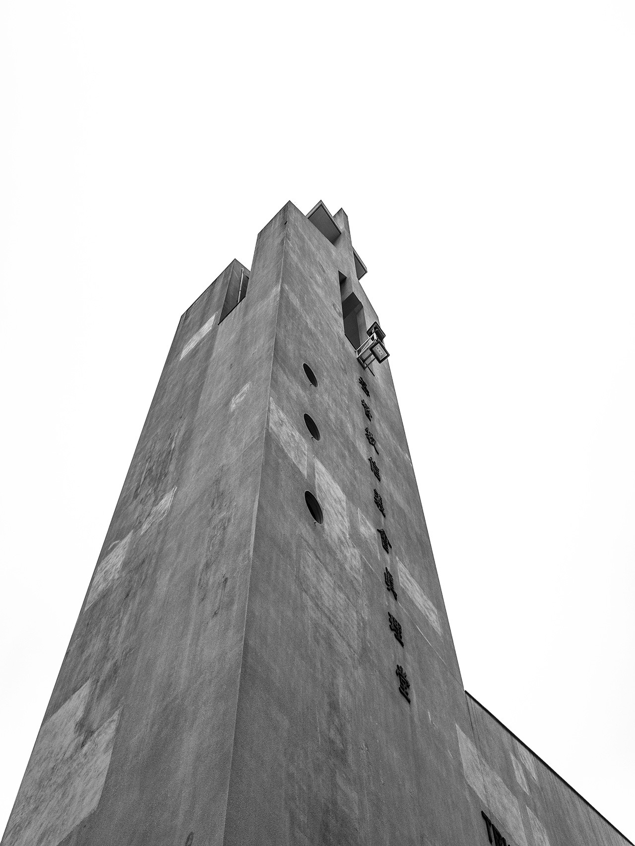 Archillect ID 407246