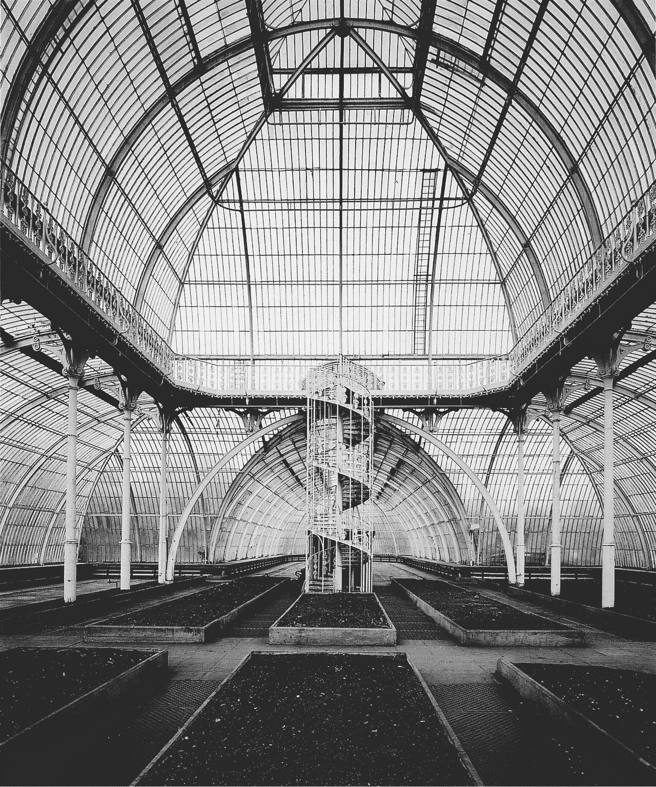 Archillect ID 407293