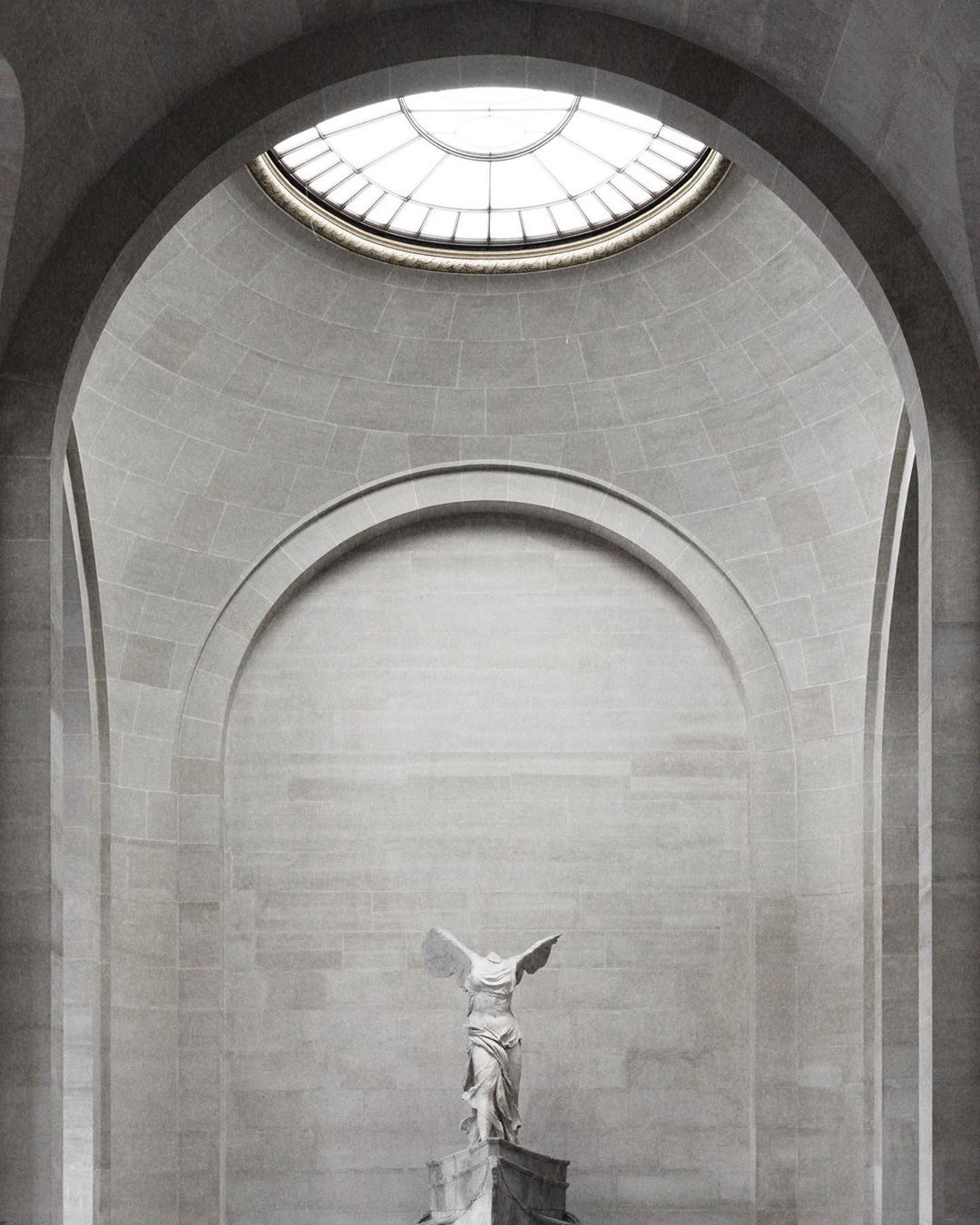 Archillect ID 407298