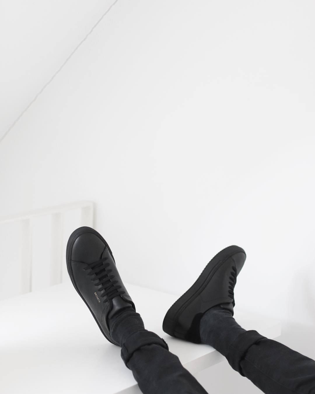 Archillect ID 407303