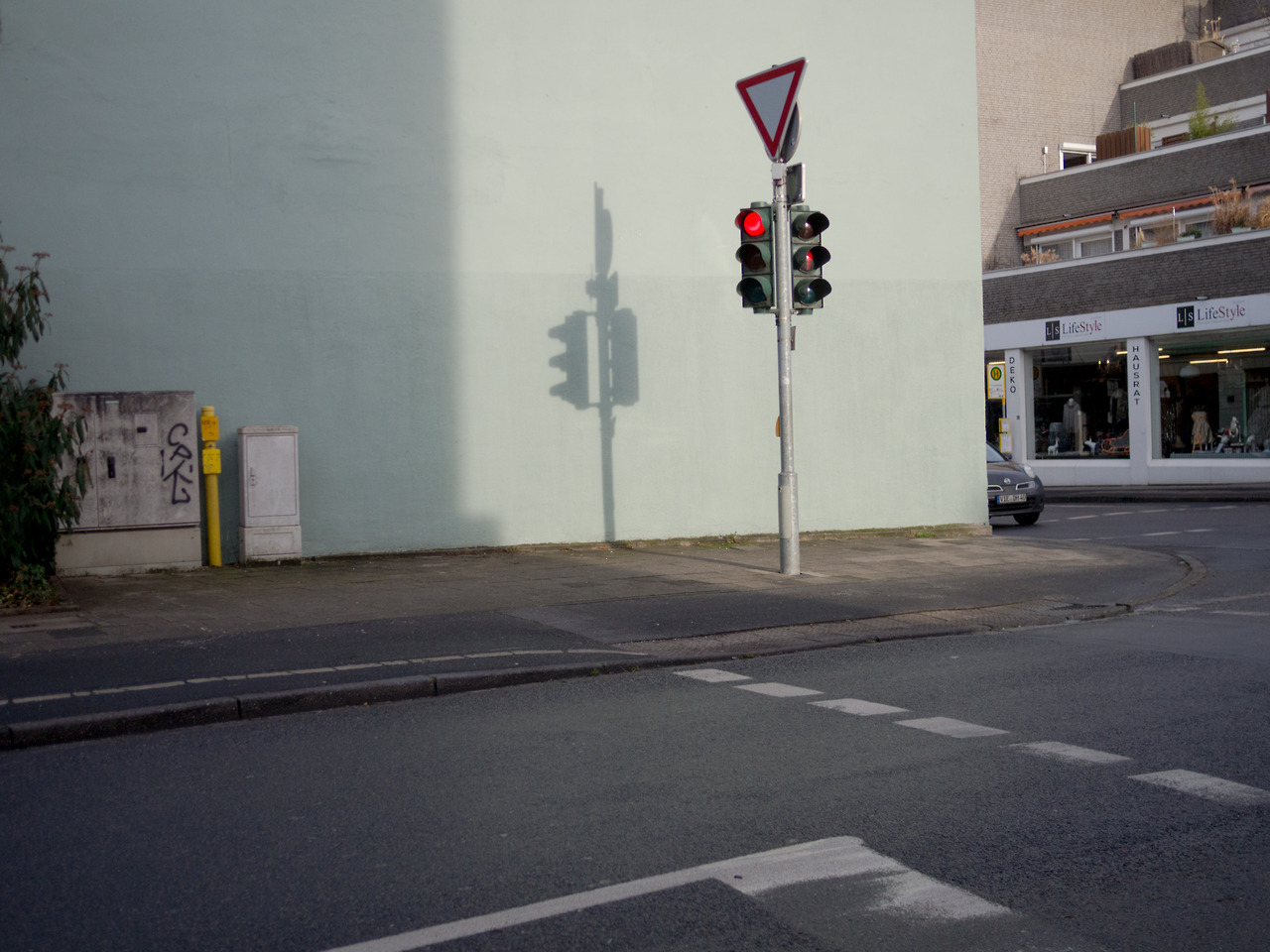 Archillect ID 407321