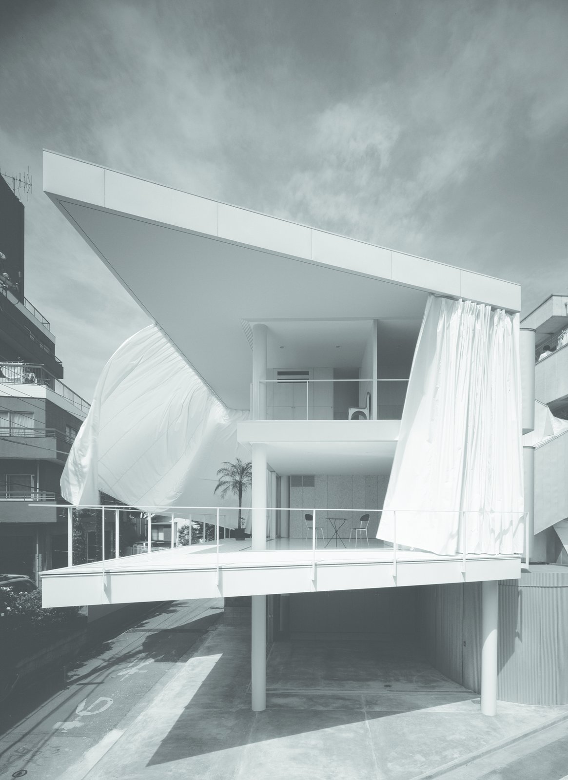 Archillect ID 407350