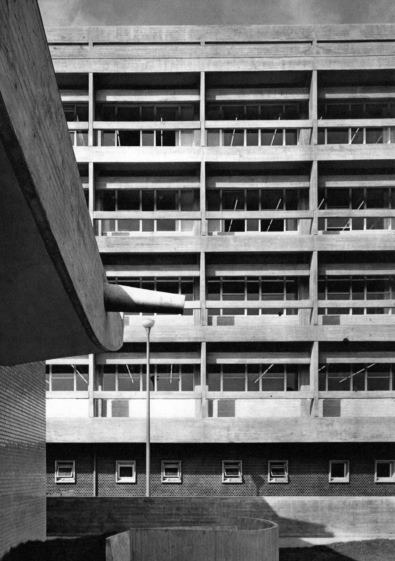 Archillect ID 407360