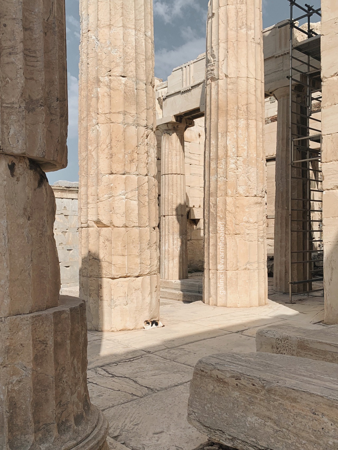 Archillect ID 407371