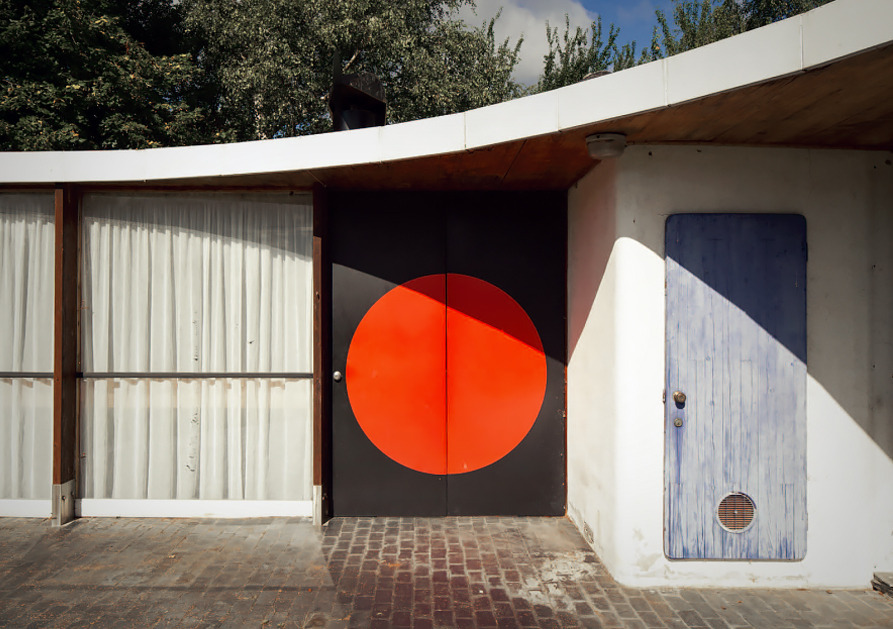 Archillect ID 407505