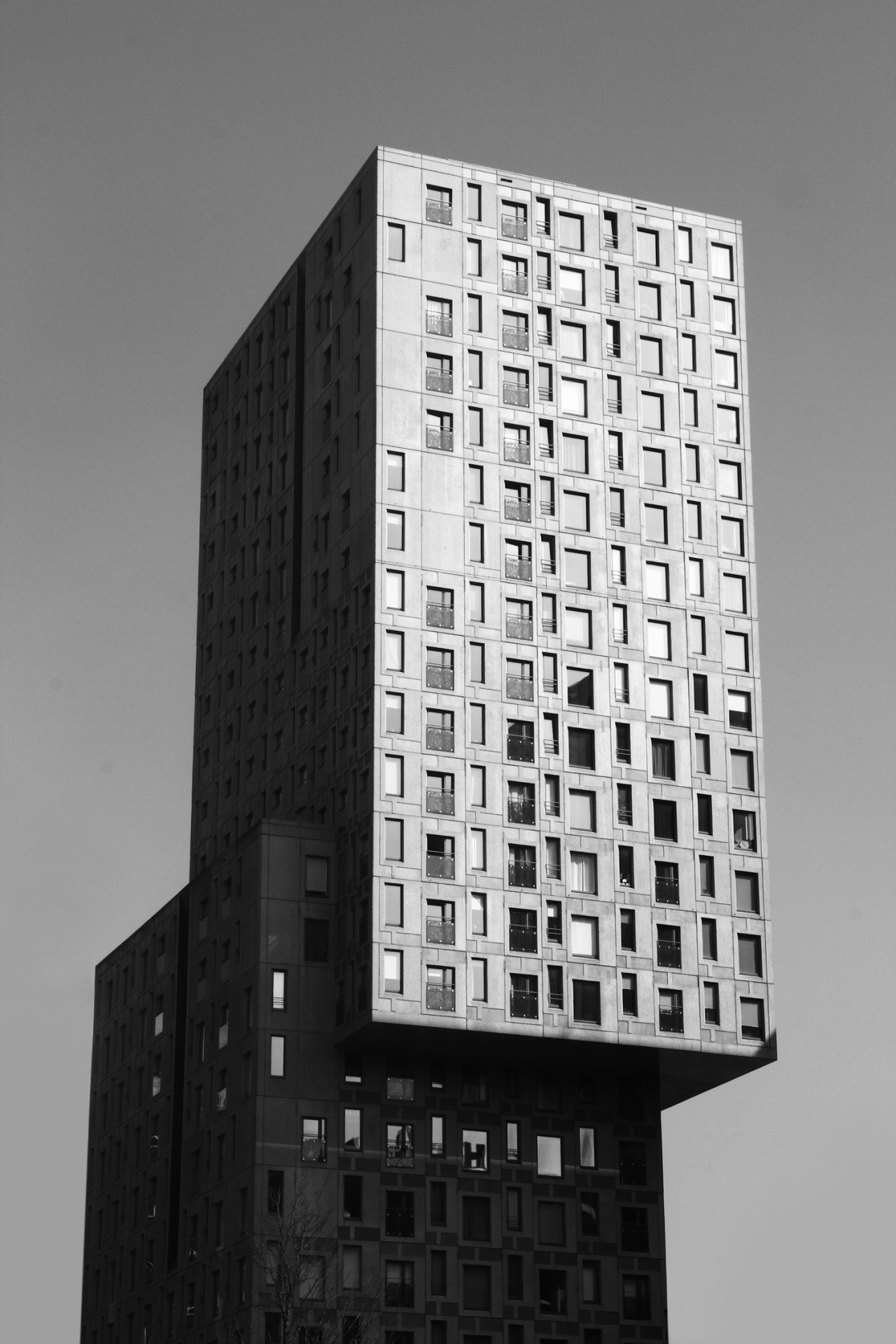 Archillect ID 407537