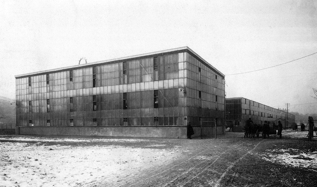 Archillect ID 407556