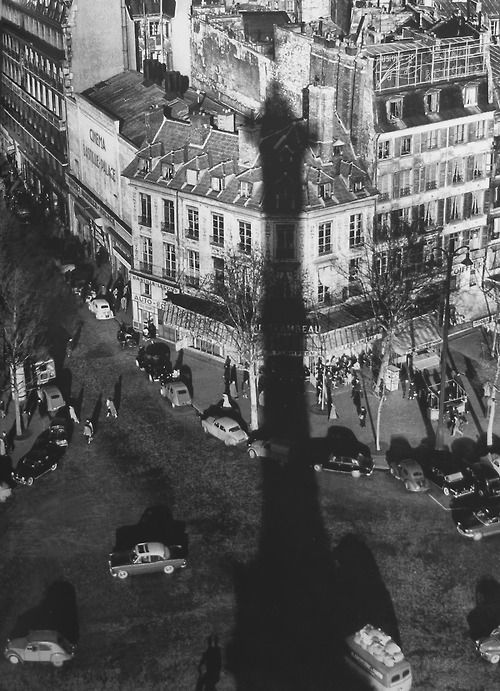 Archillect ID 407612