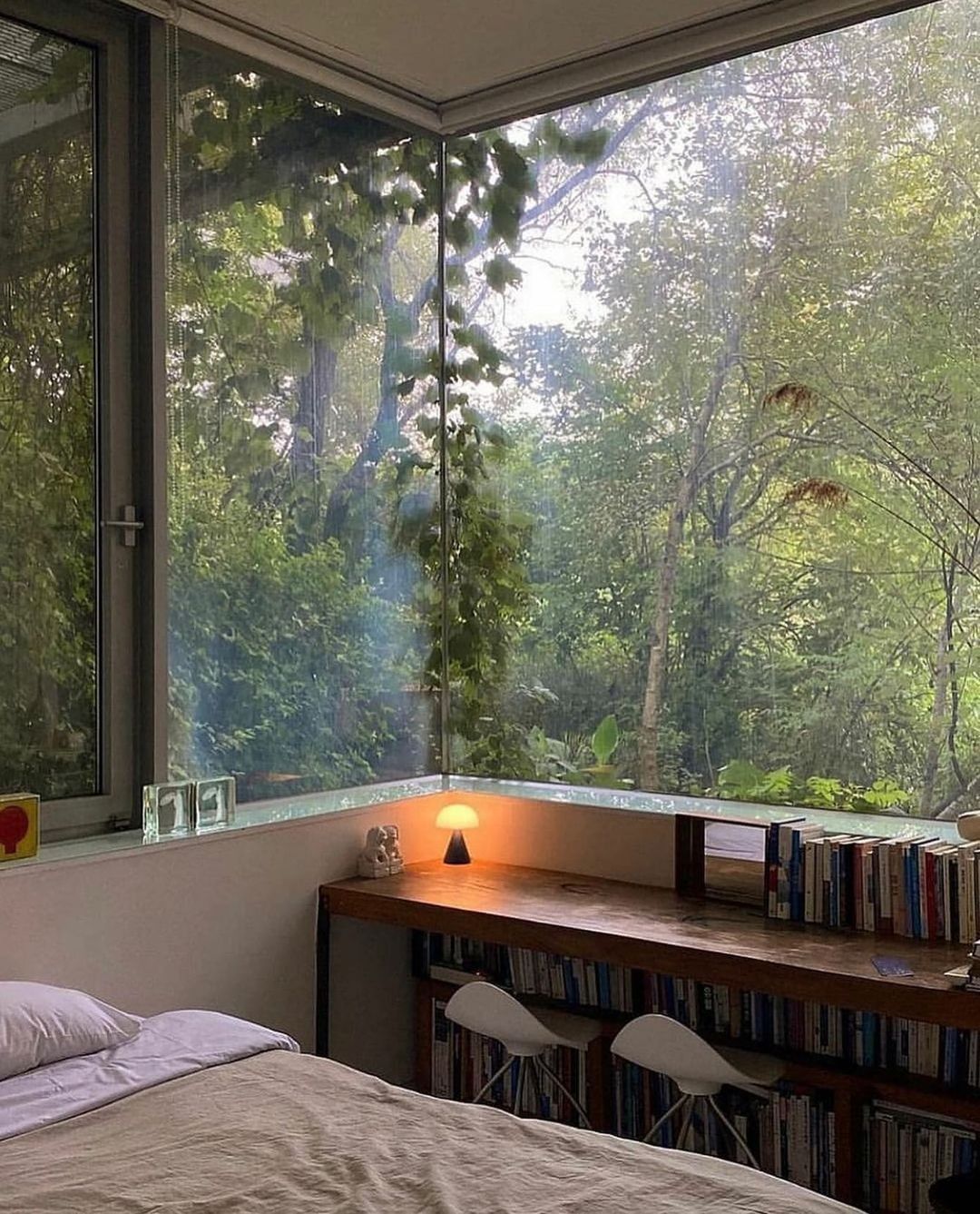 Archillect ID 407651