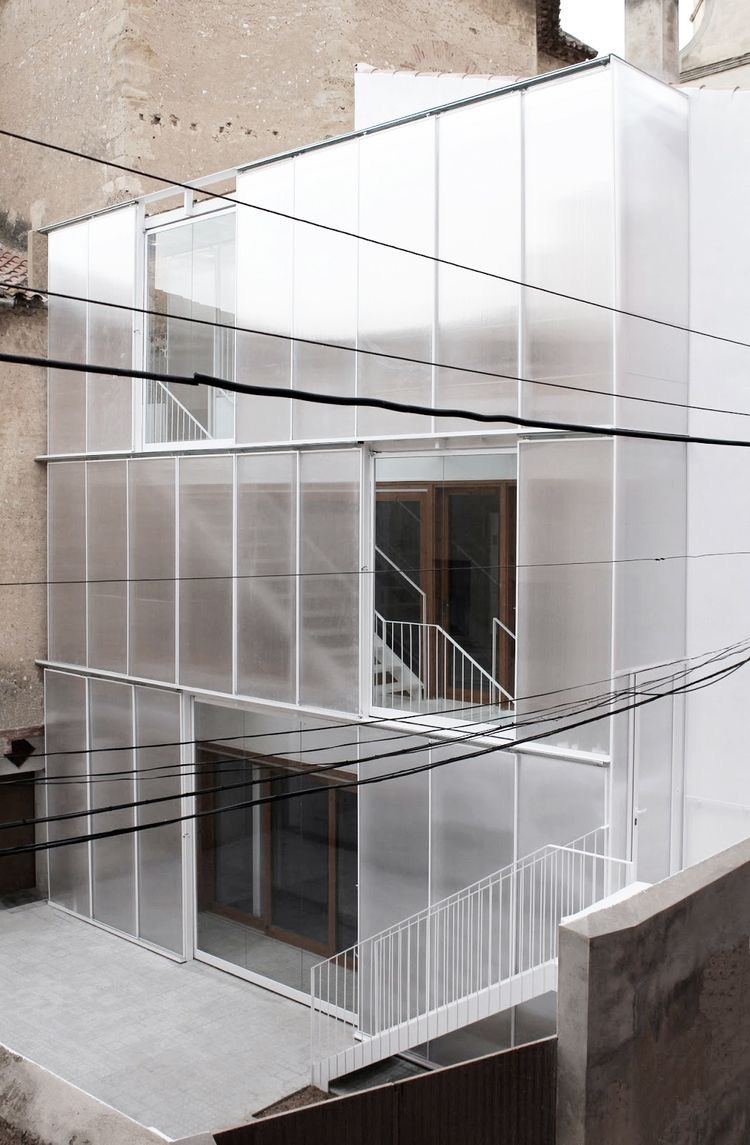 Archillect ID 407674