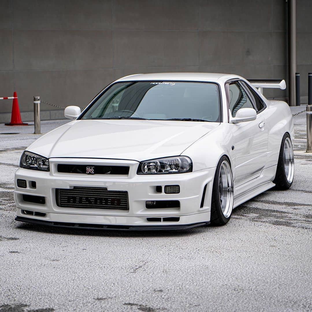 Archillect ID 407682