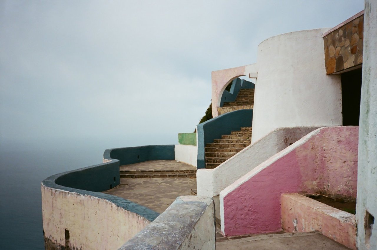 Archillect ID 407684