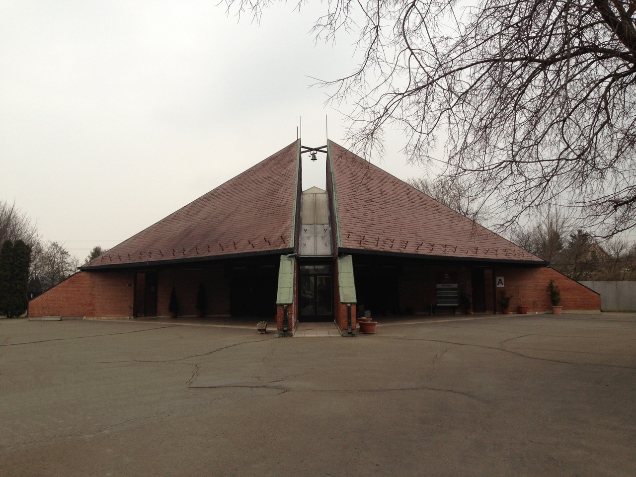 Archillect ID 407816