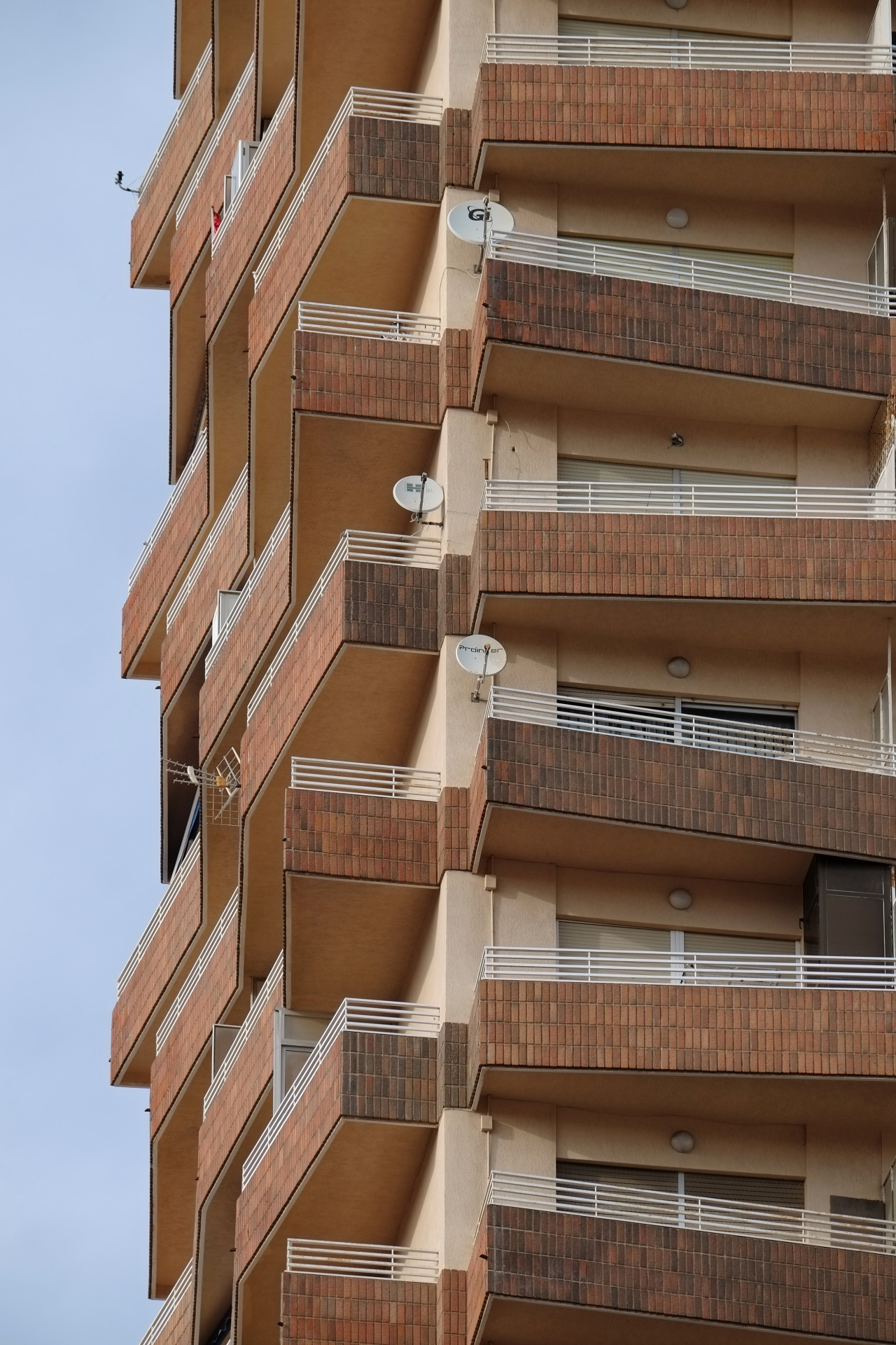 Archillect ID 407820