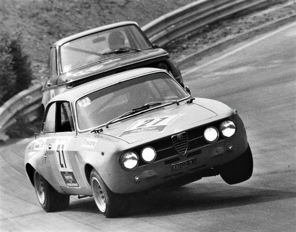 Archillect ID 407905