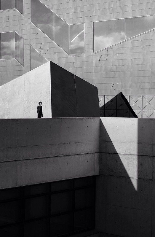 Archillect ID 408075