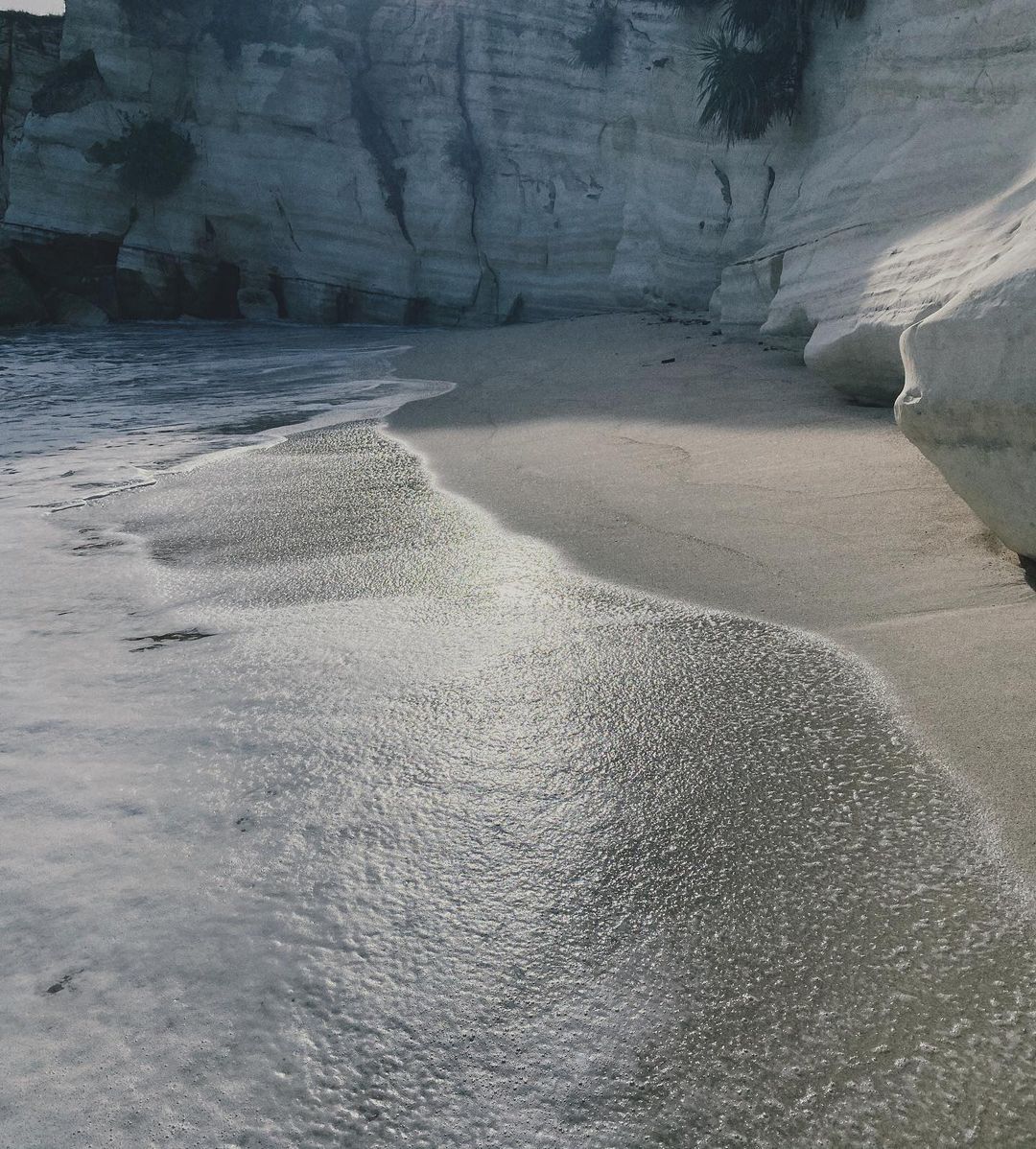 Archillect ID 408241