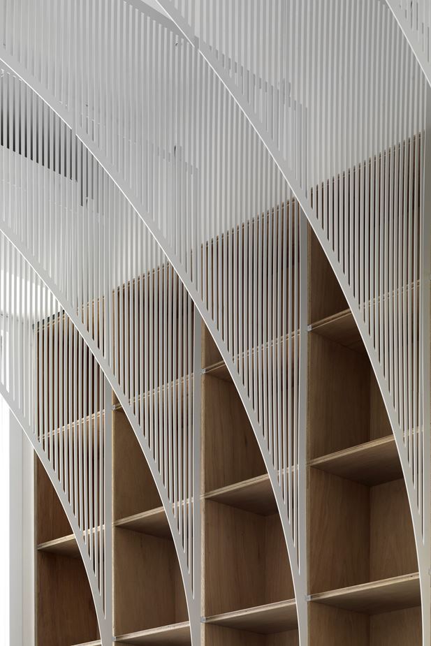 Archillect ID 408378