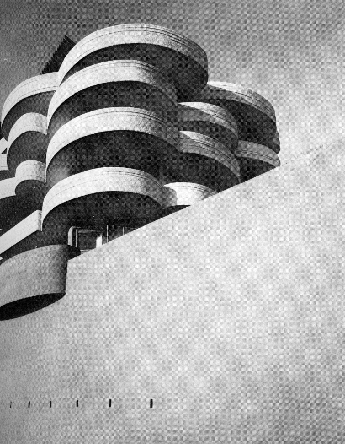 Archillect ID 408523