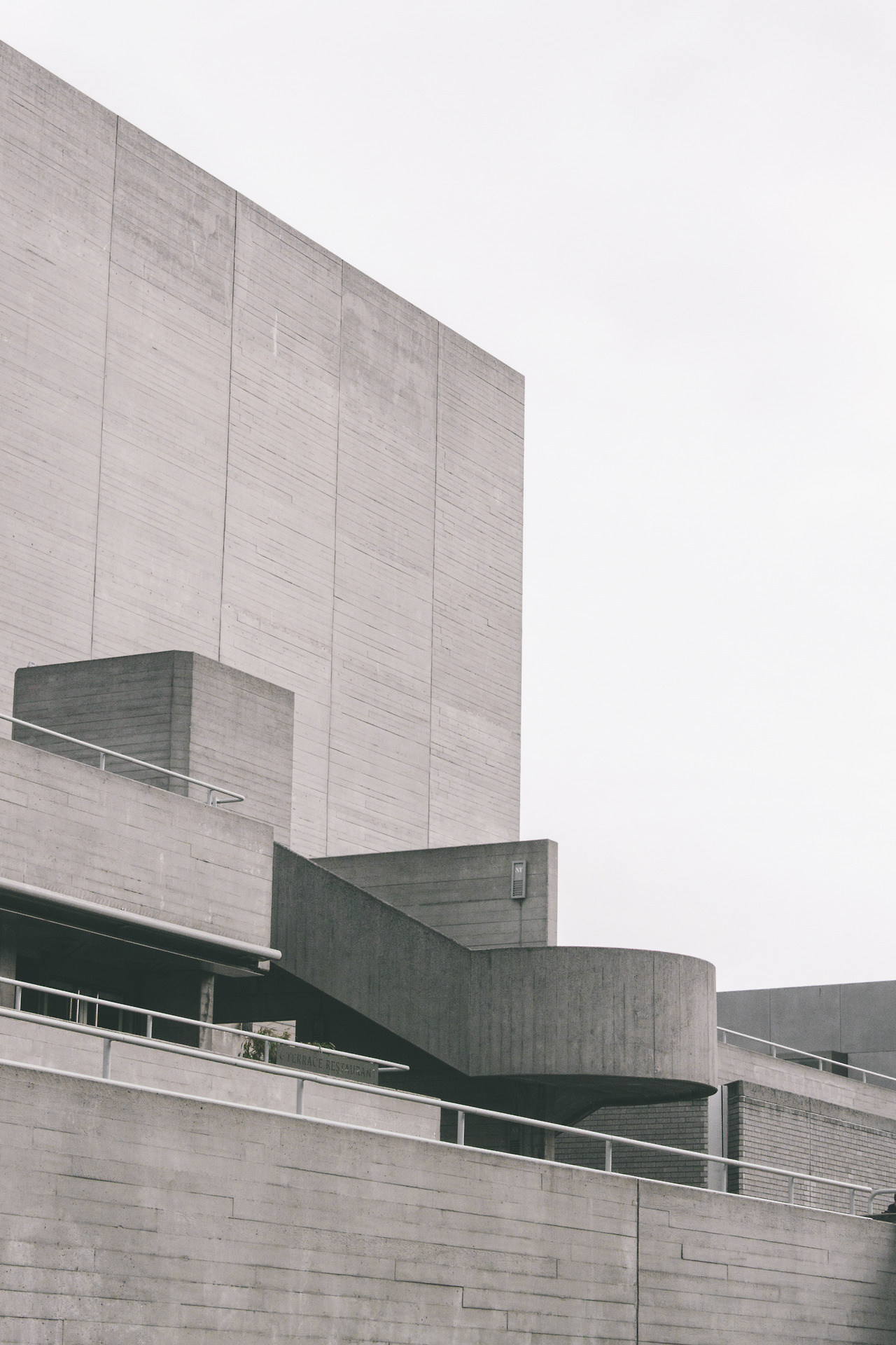 Archillect ID 408664