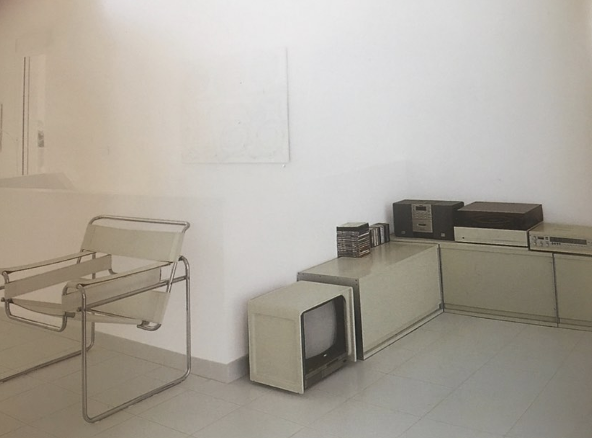 Archillect ID 408677