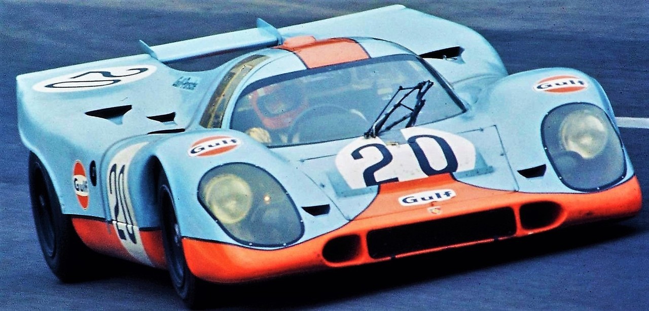 Archillect ID 408703