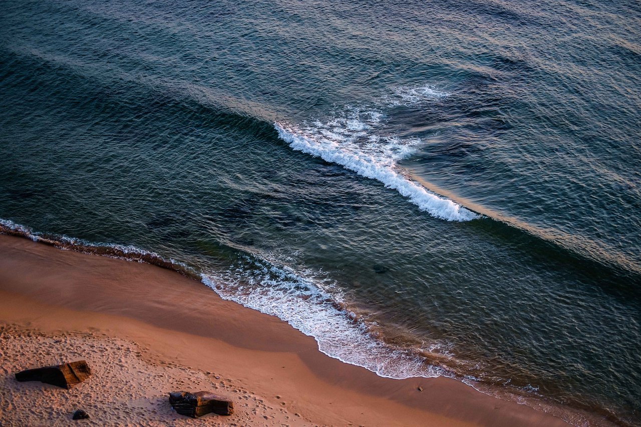 Archillect ID 408775