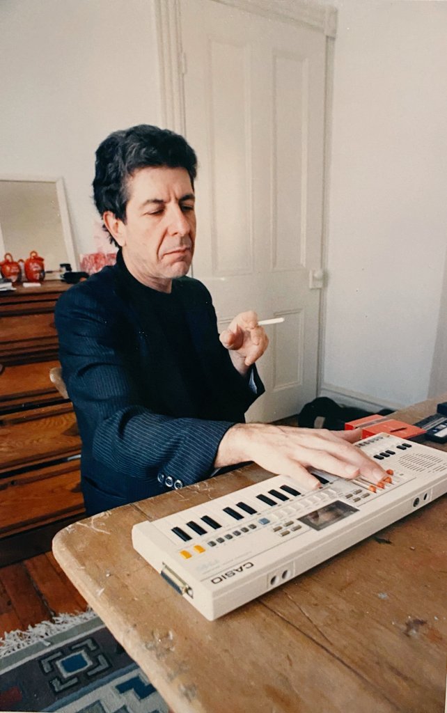 Archillect ID 408799