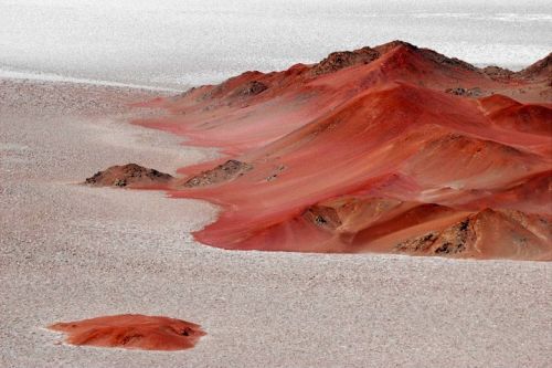 Archillect ID 408910